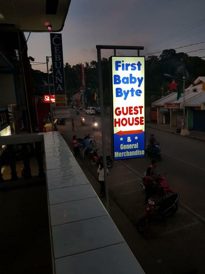 First Baby Bytes Guest House Lazi Exteriör bild